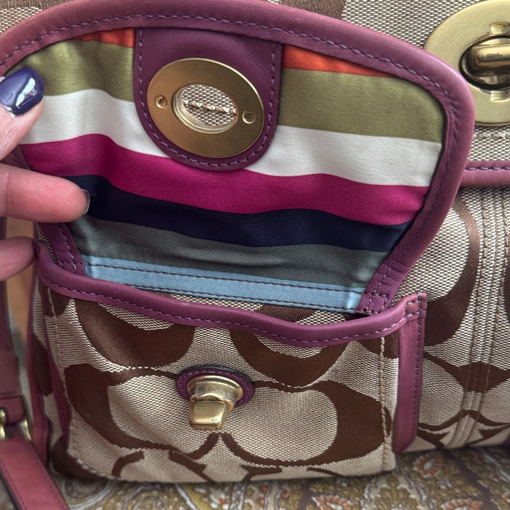 Coach Hampton
Signature Laptop Briefcase - Picture 6 of 14